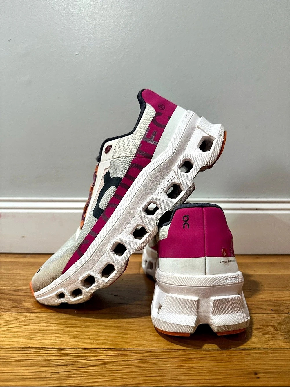 On Cloudswift Athletic Shoes White & Pink US 8.5